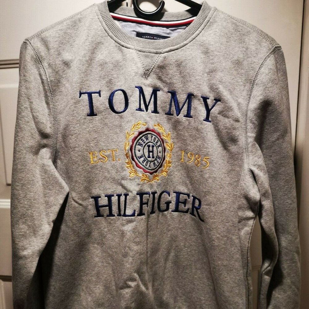 Tommy Hilfiger Long Sleeve Logo Sweatshirt M New